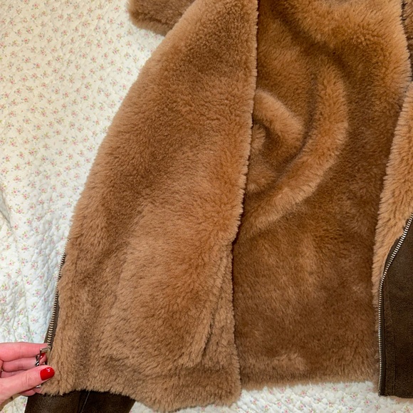 Pull and Bear Brown Faux Fur & Leather Reversible Jacket, size medium - Picture 4 of 4